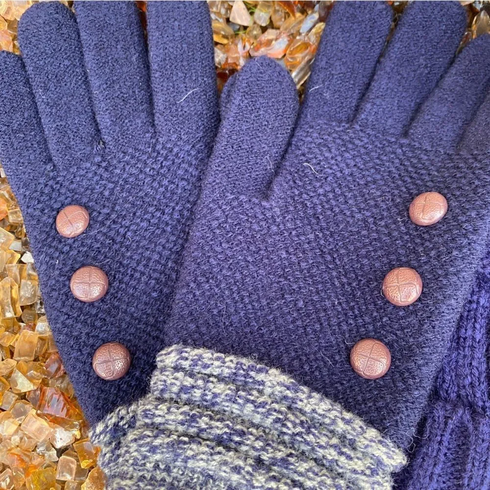 Britt's Knits Dark Blue Plush Lined Knit Pom Hat & Button Accent Gloves OS EUC!